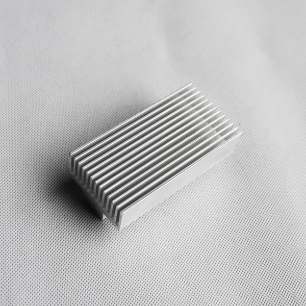 繼電器鋁合金散熱器2